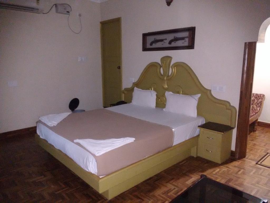 Hotel Chithra Канякумари Стая снимка