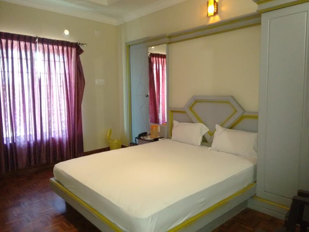 Hotel Chithra Канякумари Стая снимка